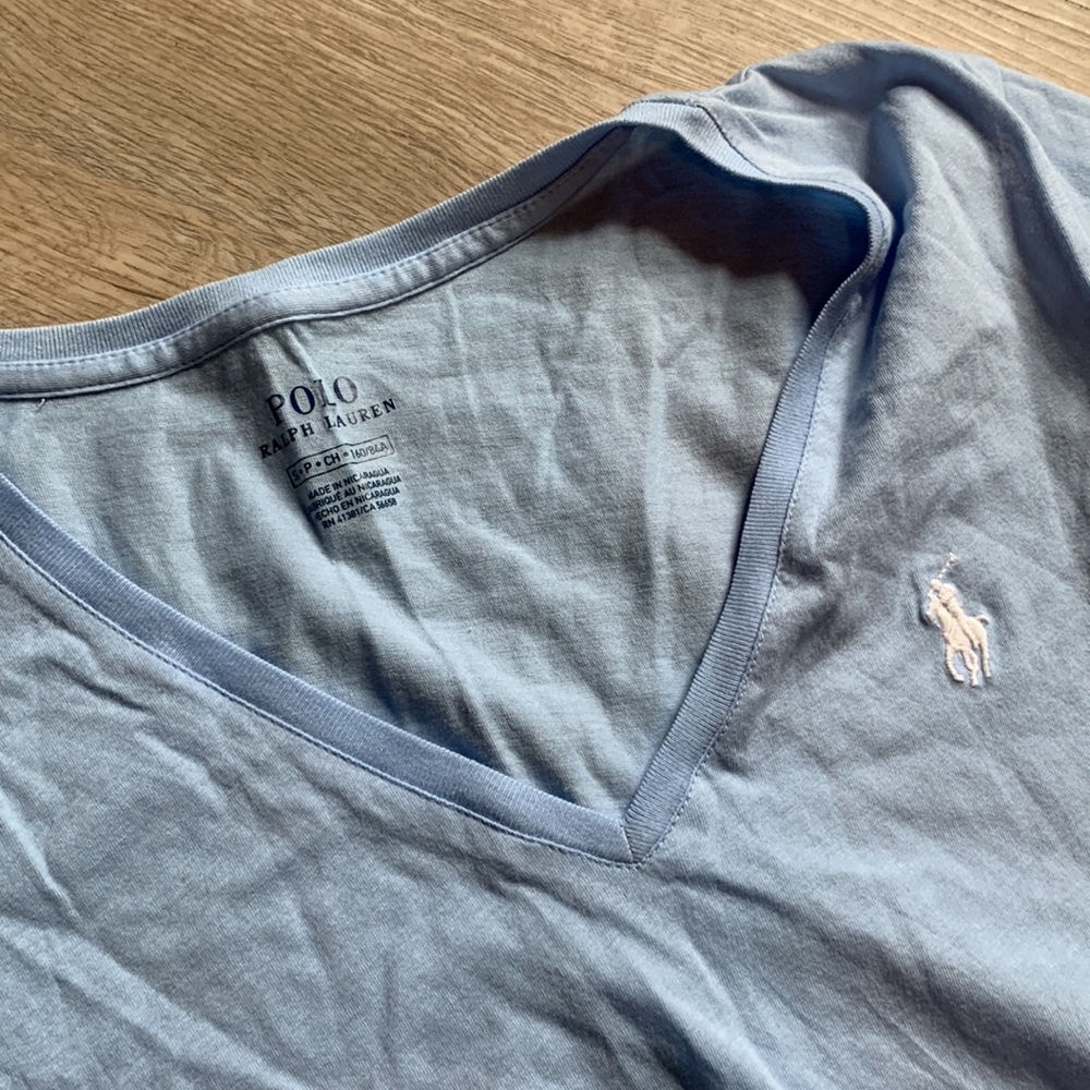 New Polo V-neck size S - Picture 2 of 4
